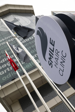 Slider image (7) Smile Hair Clinic